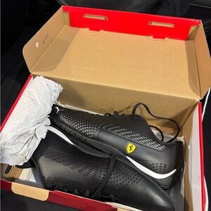 Puma Men's Black Ferrari Sneakers